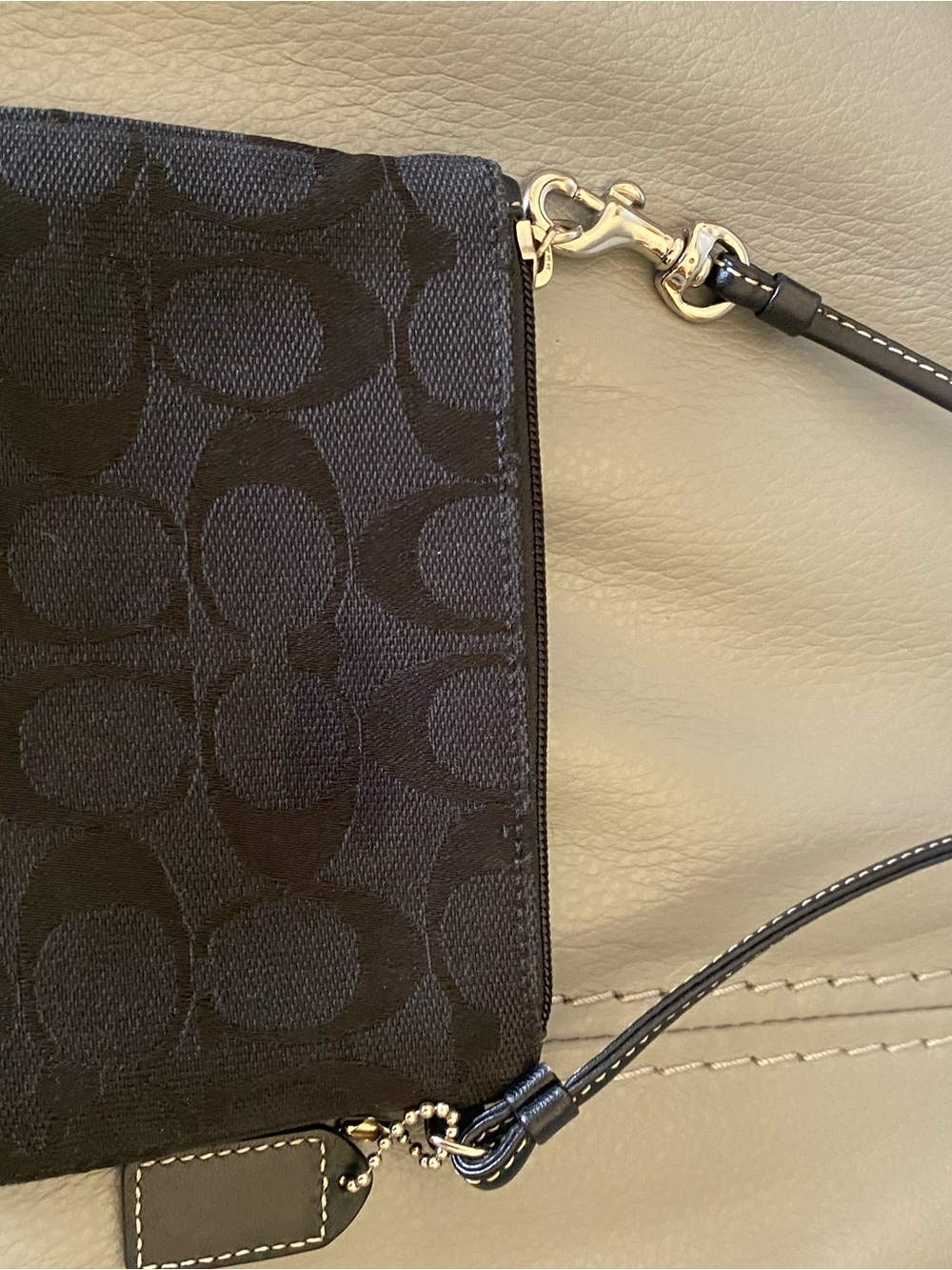 Coach Black Signature Wristlet - Picture 5 of 7